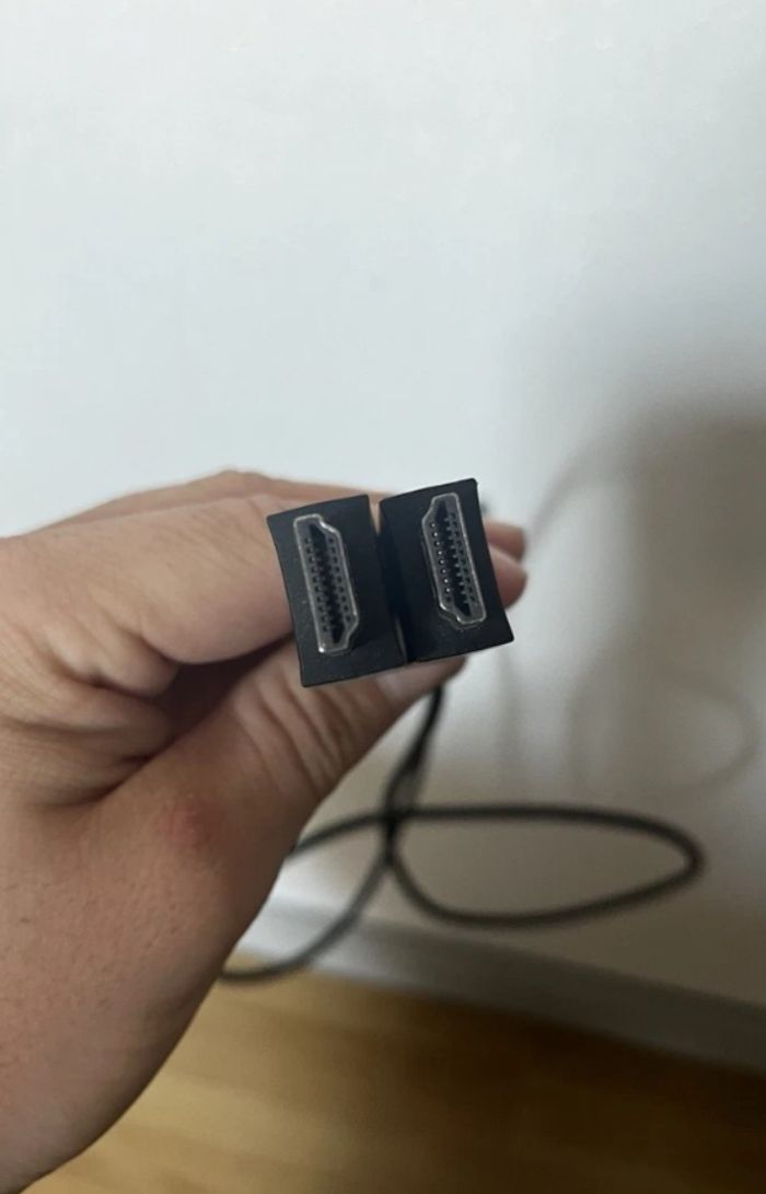 Ps5 Standard CD + 2 manettes et support + casque et jeu- très bon état - photo numéro 8