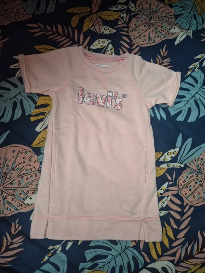 Robe sweat levis