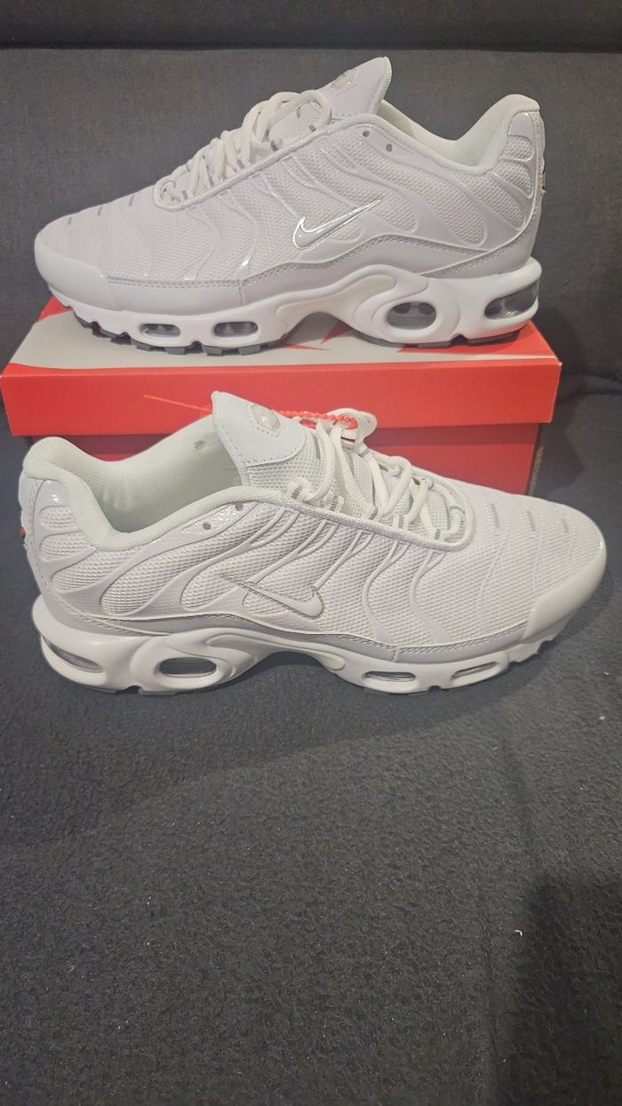 Basket nike tn neuf