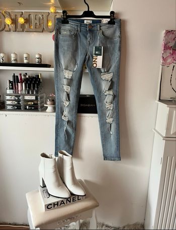 Jean taille basse destroy bleu clair Only T28/32 neuf 👖