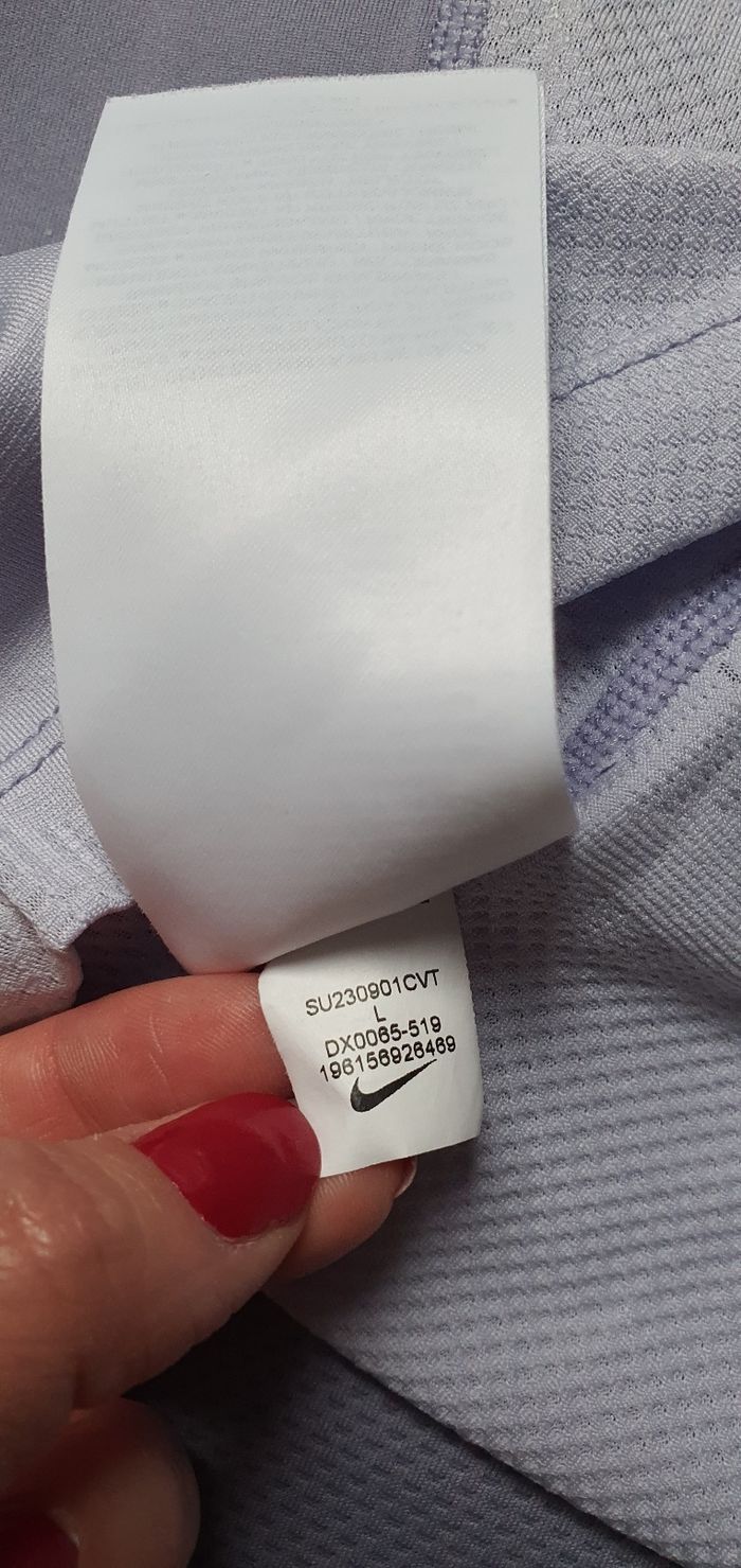 Sweat de sport Nike taille L - photo numéro 9