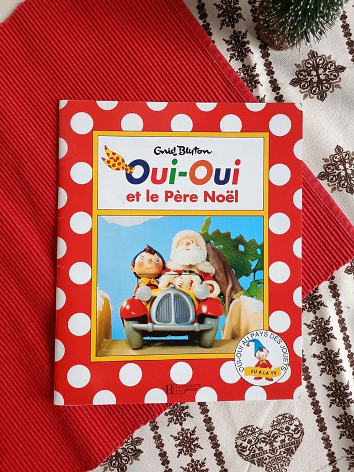 Livre oui-Oui et le père noël