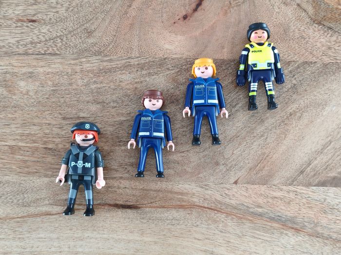 Voiture de police Playmobil - photo numéro 6