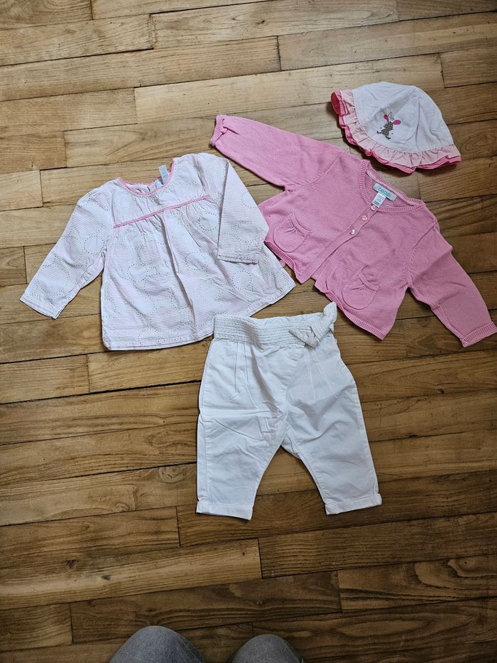 Joli ensemble fille 6 mois