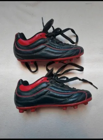 Chaussure de foot garçon kipsta pointure 31