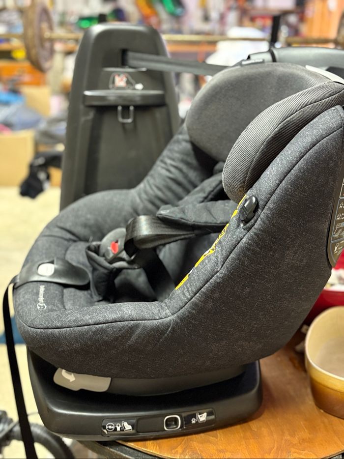 Siège auto bébé confort axissfix plus - photo numéro 2