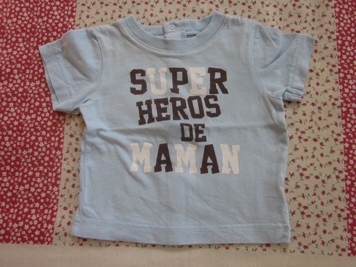 T-Shirt manches courtes bleu clair 1 mois