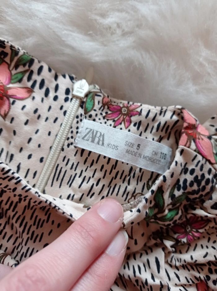 Zara robe chic 5 ans imprimé fleuri - photo numéro 3