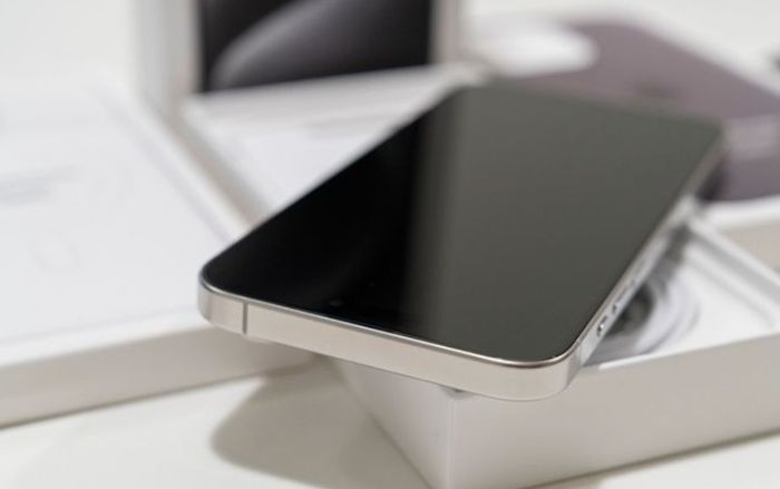 I p h o n e 15 pro max - photo numéro 4