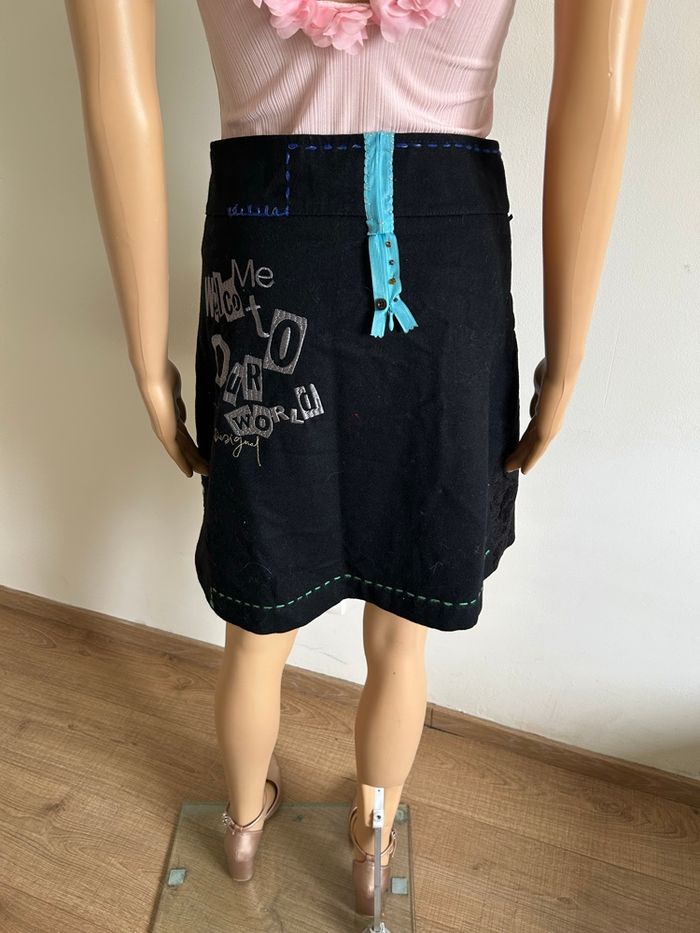 Jupe noire mi longue Desigual taille 36 jamais portée - photo numéro 5
