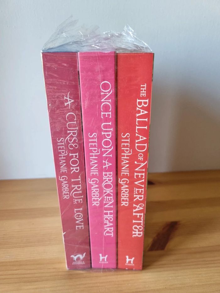 3 new books Once upon a Broken heart hemingway - photo numéro 5