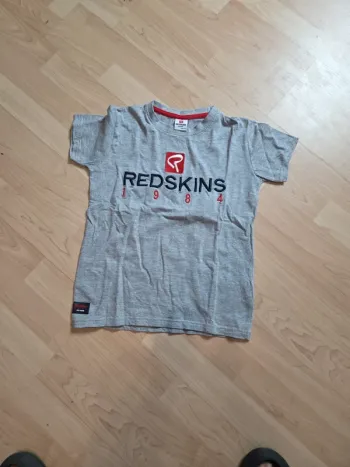 Tee shirt redskins