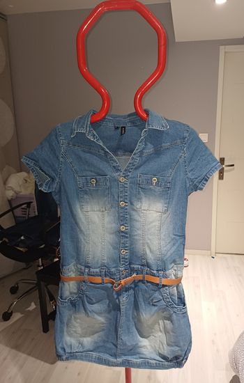Robe en jeans avec ceinture