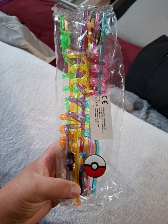 Magnifique lot de paille pokemon neuve - photo numéro 3