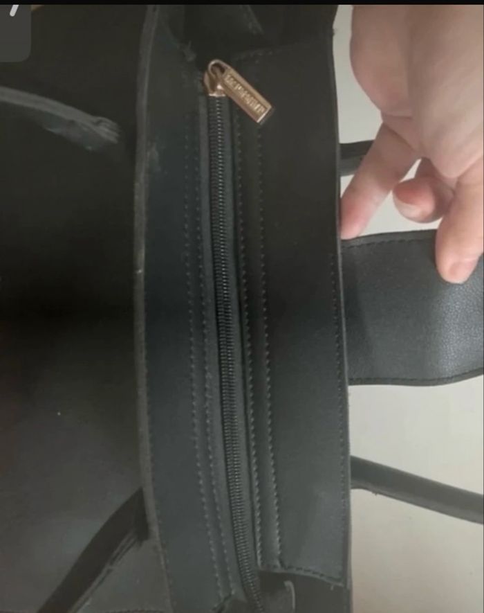 Sac à main pour femme TRÈS BON ÉTAT couleur noir - photo numéro 5