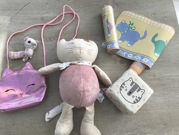 Lot jouets fillette chat