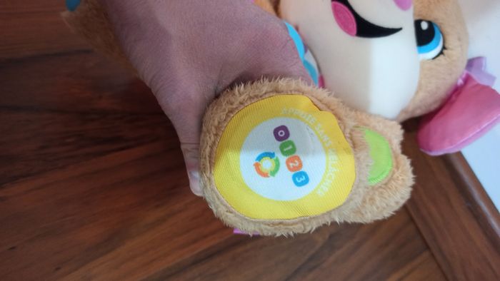 Peluche éducative musicale Fisher price chien - photo numéro 6