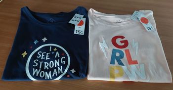 Lot 2 tee-shirts  rose et marine