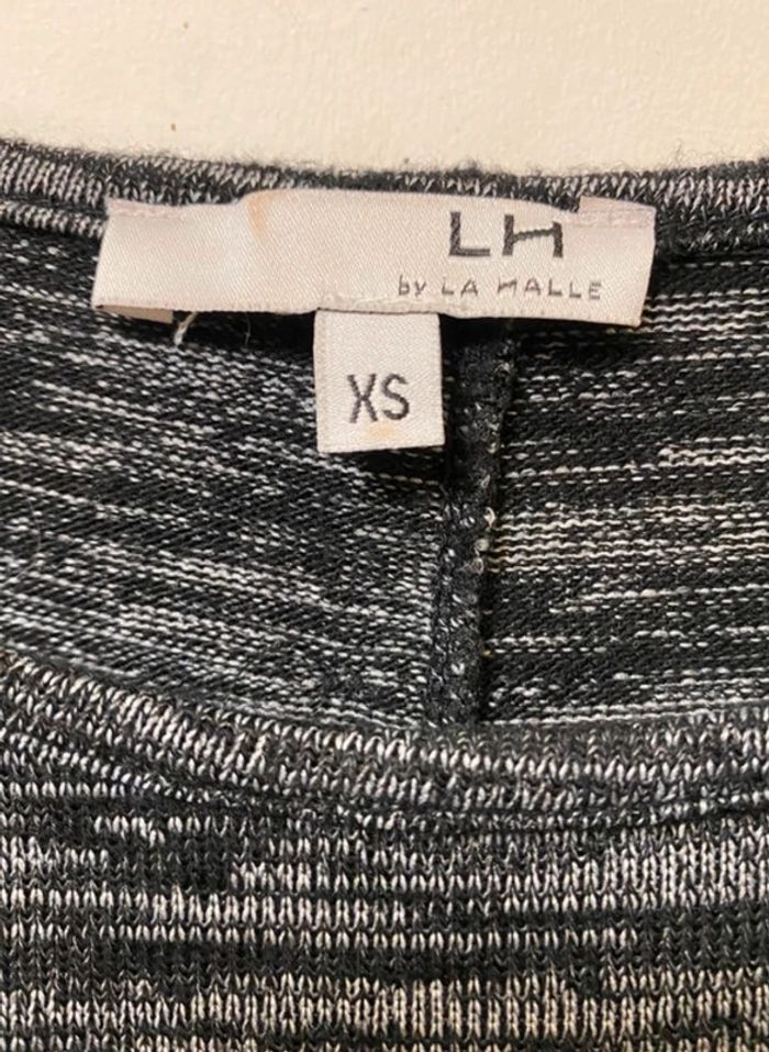 Joli haut gris avec voile dans le dos La Halle taille 34/36 - photo numéro 5