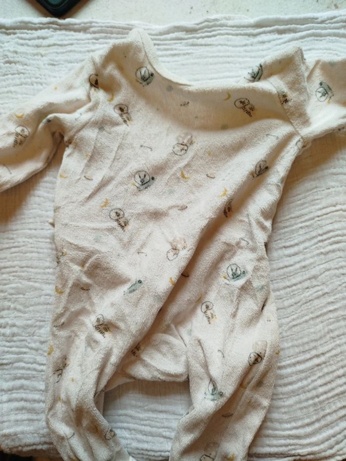 2 pyjamas 6 mois - photo numéro 2