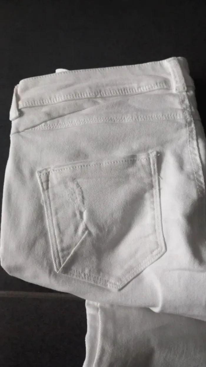 Très beau jeans C&A - photo numéro 7
