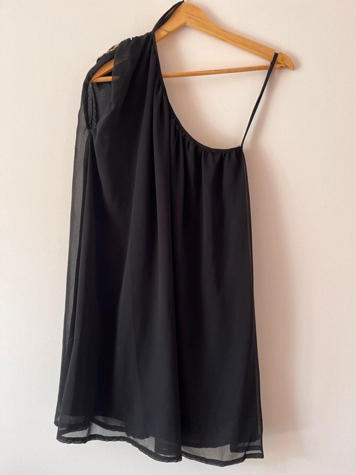 Robe noir - photo numéro 5