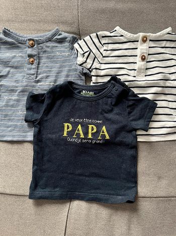 3 t-shirts MC 1 mois