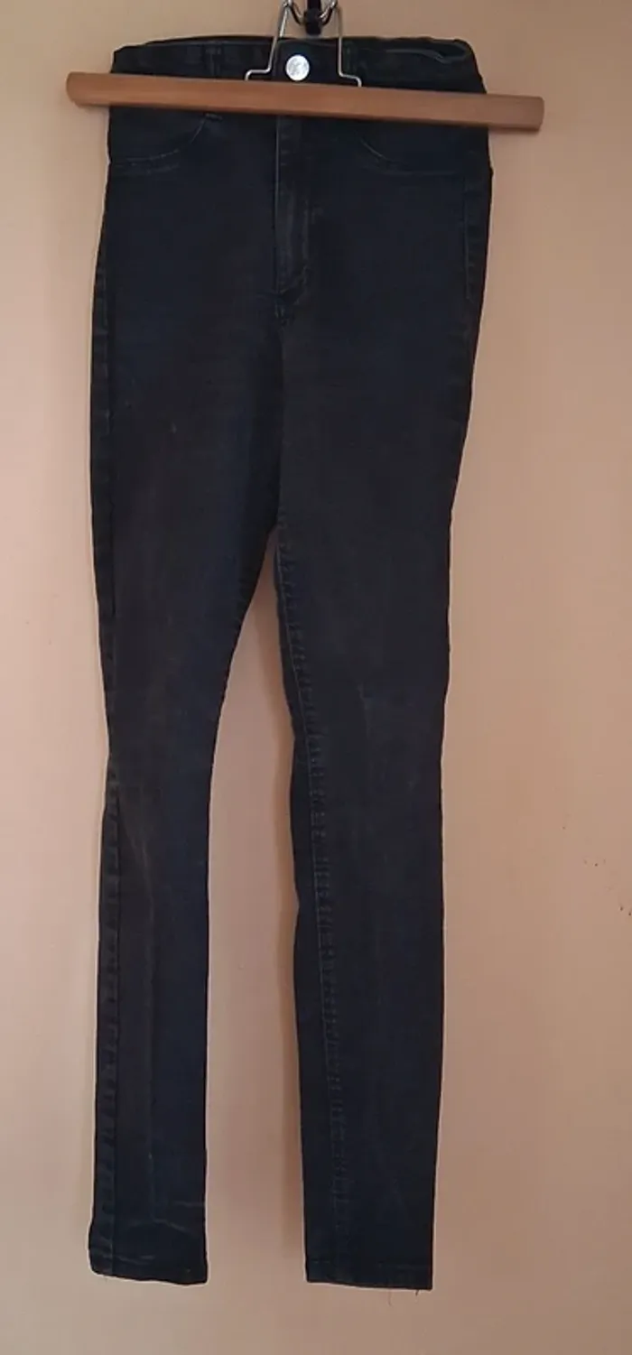Jean's Zara taille 14 ans/32 - photo numéro 2