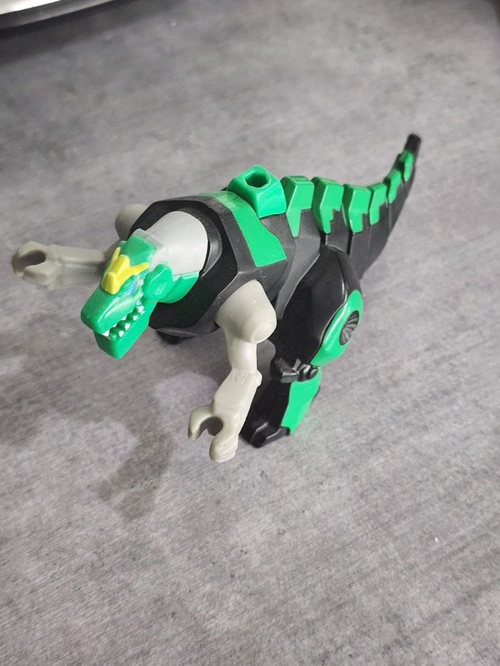 Figurine de dinosaure vert - photo numéro 2