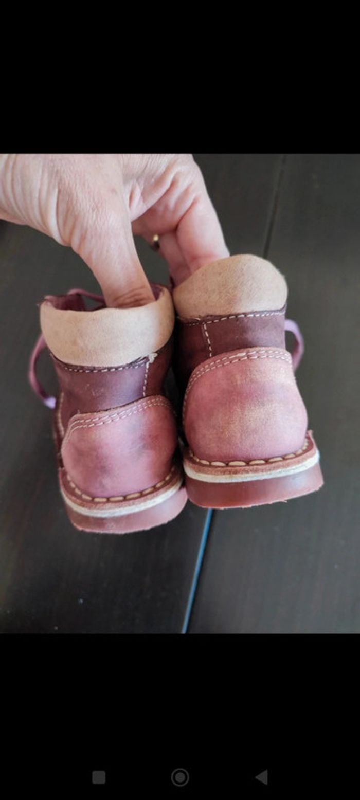 Bottines en cuir pointure 24 - photo numéro 3