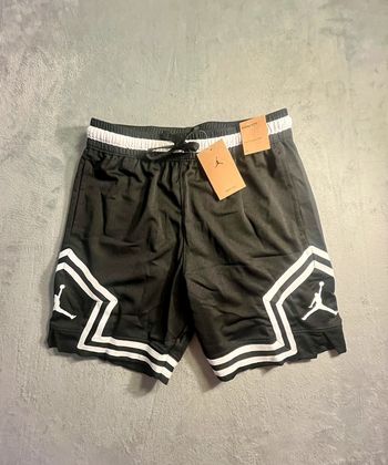 Short en mesh Jordan Dri-Fit couleur Black – Taille L Marque : Jordan