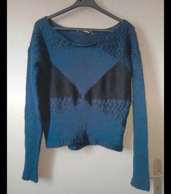 Pull ample bleu stradivarius taille M