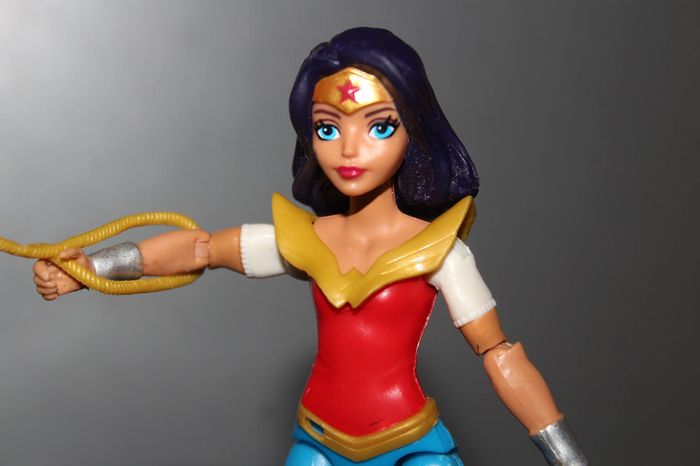 Figurine Wonder Woman - DC Comcis - photo numéro 2