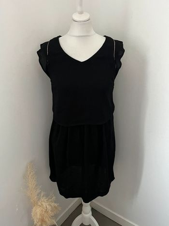 Robe noire icode S comme neuve