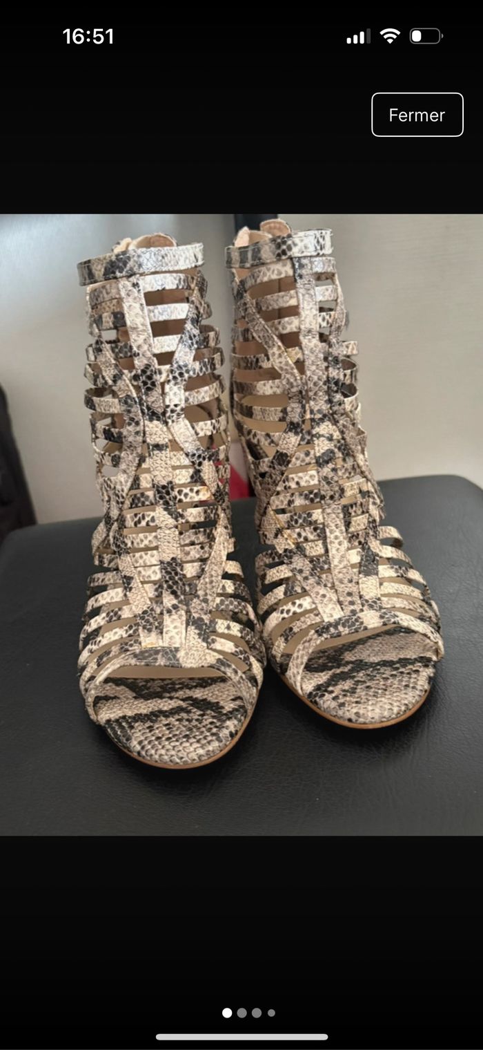Jolies sandales en cuir San Marina