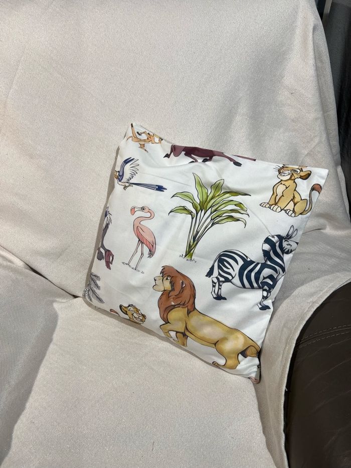 Coussin roi lion - photo numéro 3