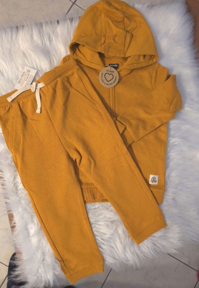 (Neufs non portés) 🏷😍🥰 ensemble sweat et pantalon molleton 36mois garçon 🥰😍🏷