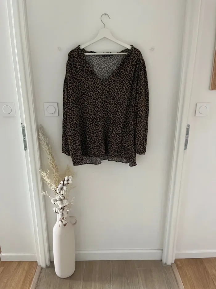 Blouse, léopard, manches longues Kiabi