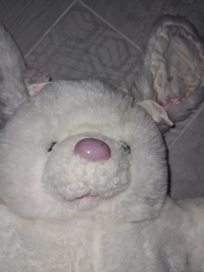 Peluche lapin avec nez violet - photo numéro 7