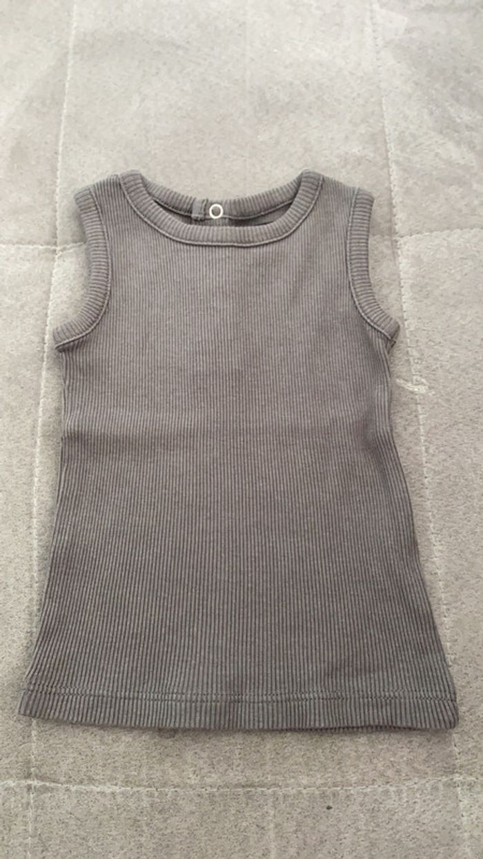 T-shirt sans manche