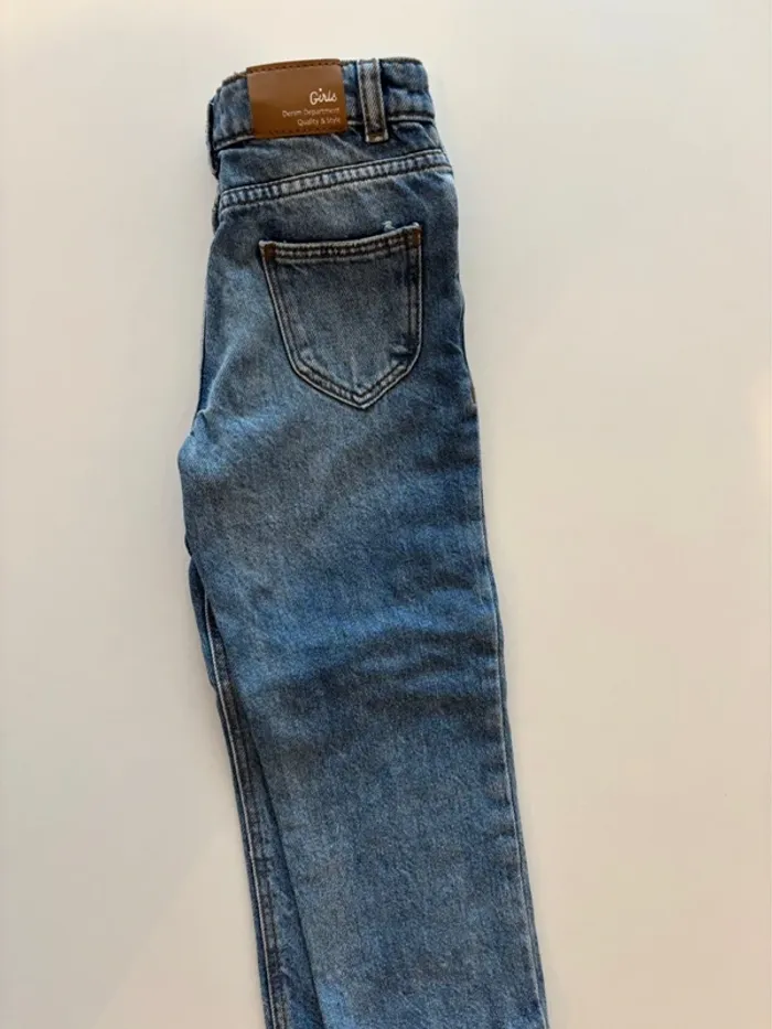 Jeans fille Verbaudet taille 4 ans - photo numéro 2