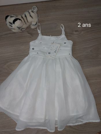 Robe 2 ans