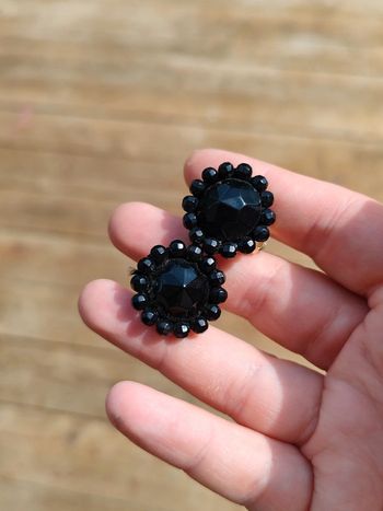Boucles d'oreilles clips noires vintages