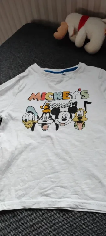 Vends tee shirt garçon 👨 Mickey