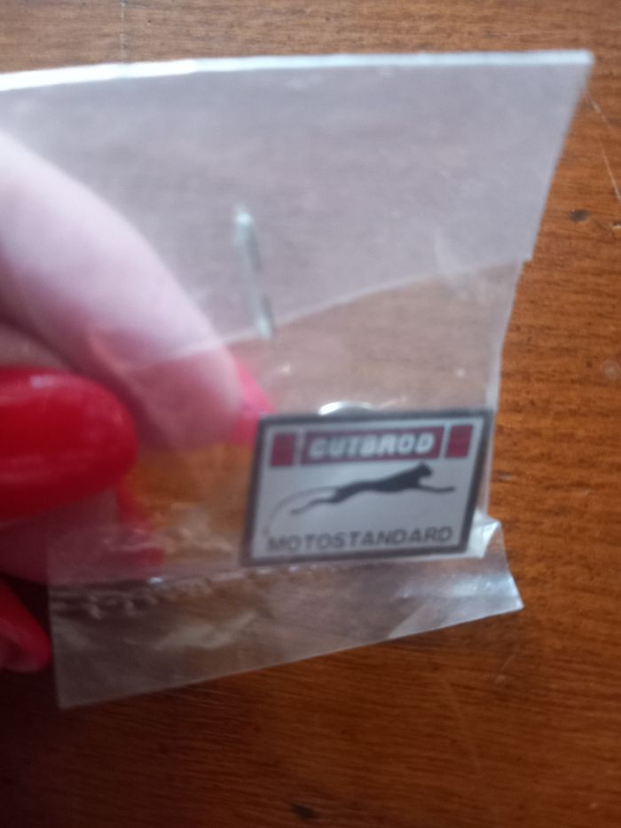 Pin's Gutbrod - photo numéro 2