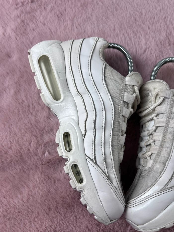 Nike Air Max 95 Triple White – Pointure 38 Réimperméabilisées - photo numéro 11