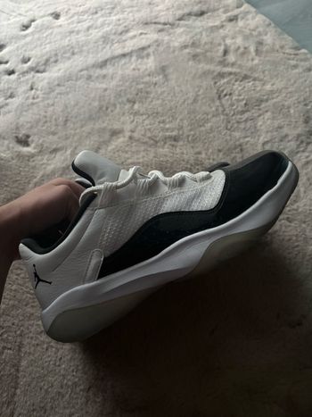 Jordan 11 Cmft low