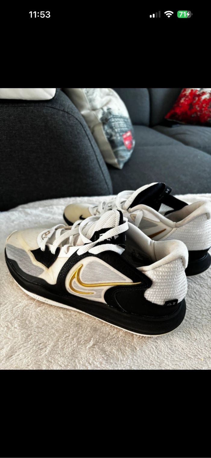 Nike Kyrie - photo numéro 2