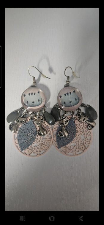 Paires de boucles d'oreilles