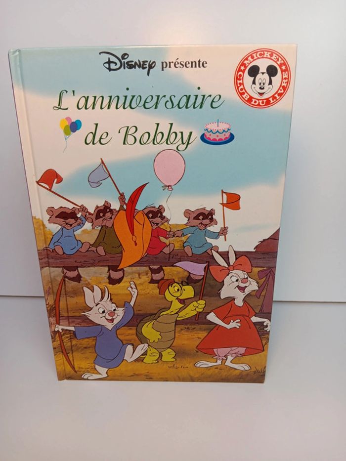 Livre Disney mickey club du livre Robin des bois l'anniversaire de Bobby 1